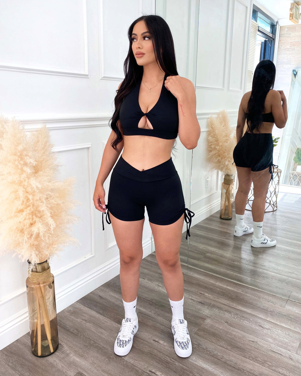 Halter Sports Bra (Black)