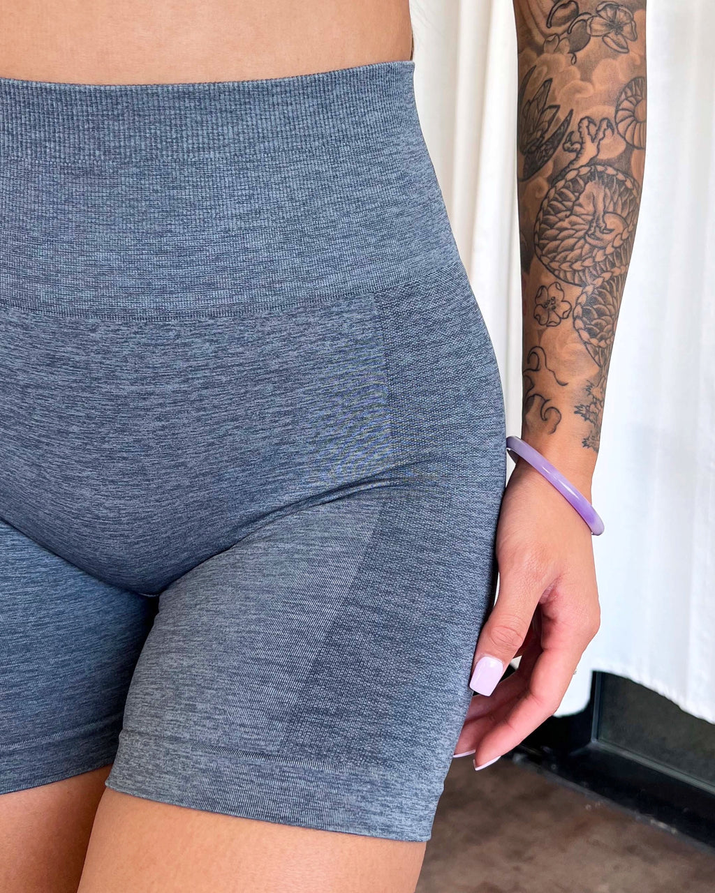 Alisa Seamless Shorts (Icy Blue)