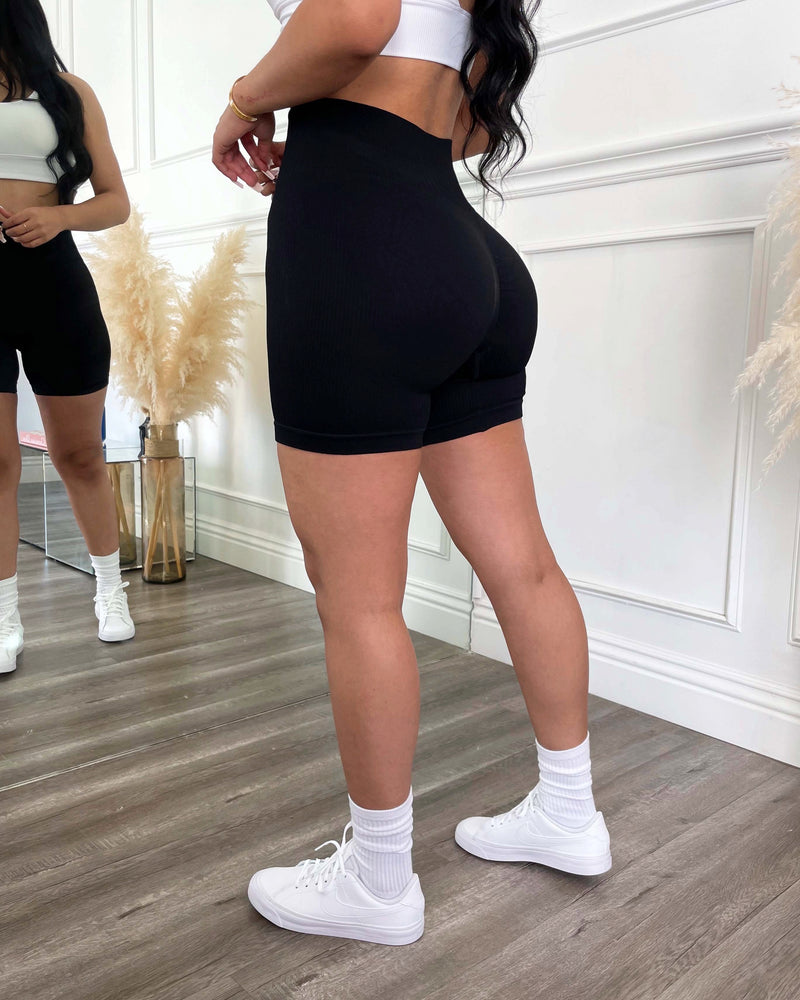 Dreamy Ribbed Shorts