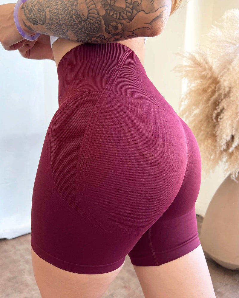 Nova Seamless Shorts (Maroon)