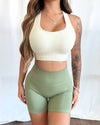 Alisa Seamless Shorts (Light Sage)