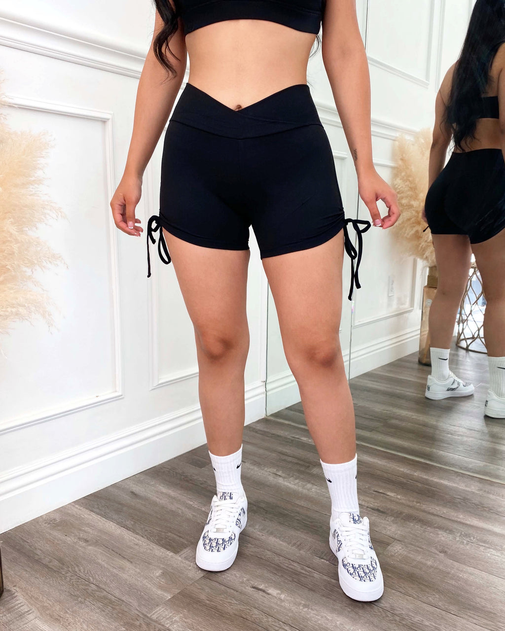 Side Tie Scrunch Shorts (Black)