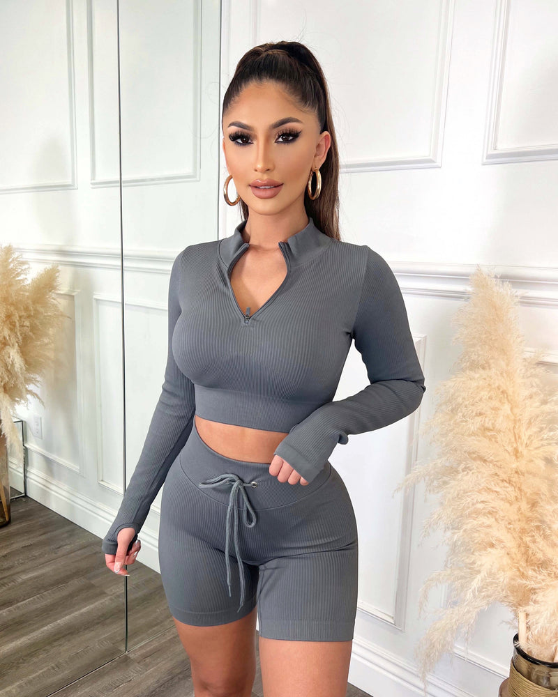 Ribbed Active Drawstring Shorts (Gray)