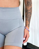 Alisa Seamless Shorts (Icy Gray)